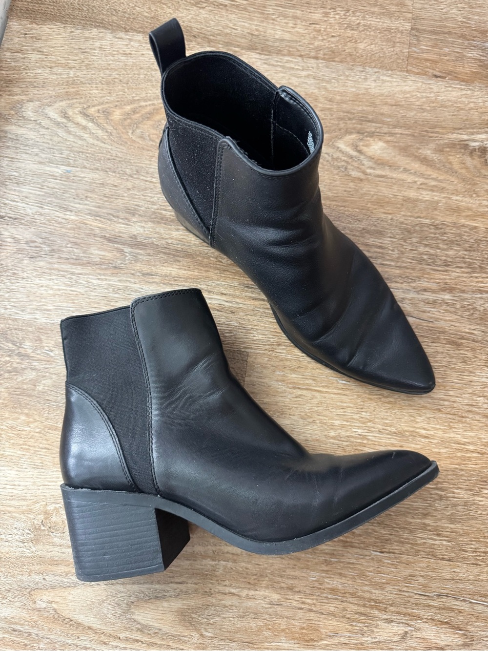 Steve Madden Black Pointed Toe Chelsea Block Heel Ankle Boots